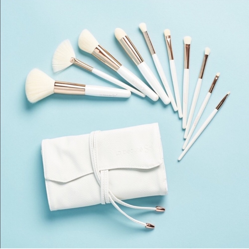 La Beaute Soi Causebox Set of 10 Makeup Brushes